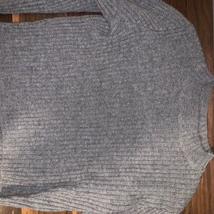 Knit long sleeve crop top